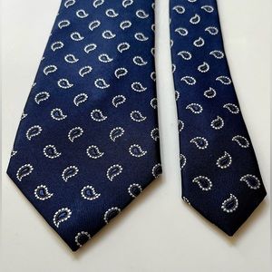 ROUNDTREE & YORKE Navy Blue Paisley ALL Silk Handmade Men’s Necktie Tie NWT